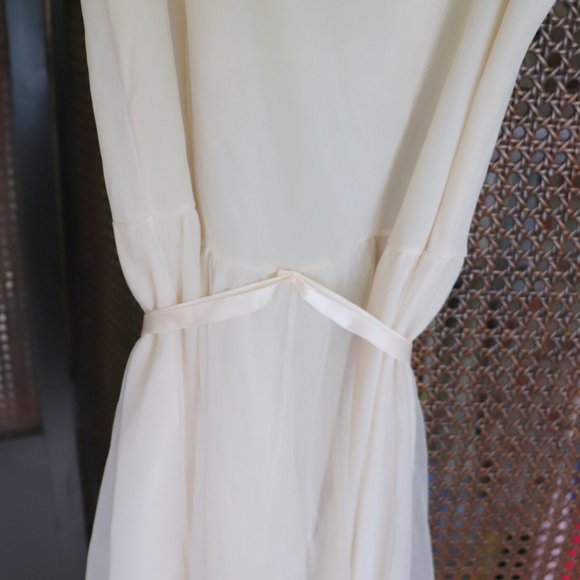 Vintage Cream and Green Chemise - Picture 9 of 15